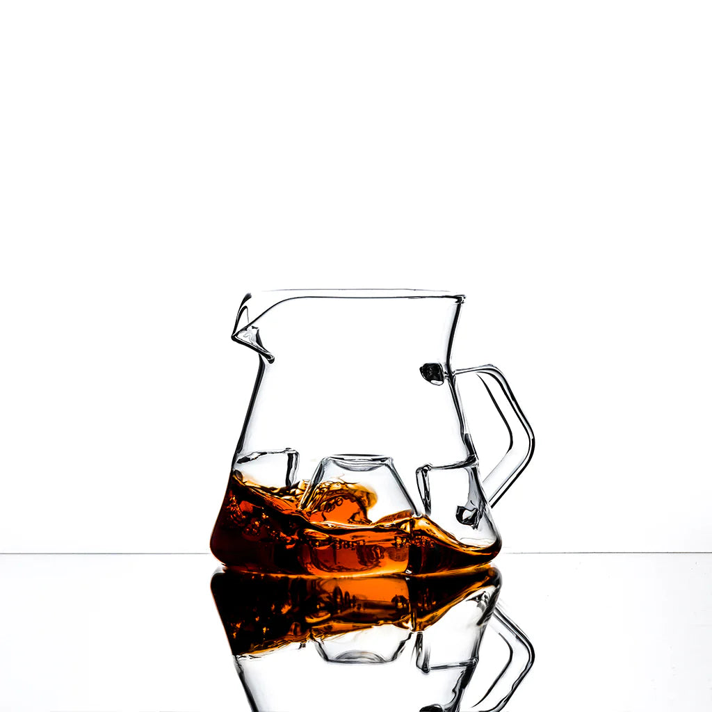 AVENSI WAVE Cyclone Carafe - Small Amber